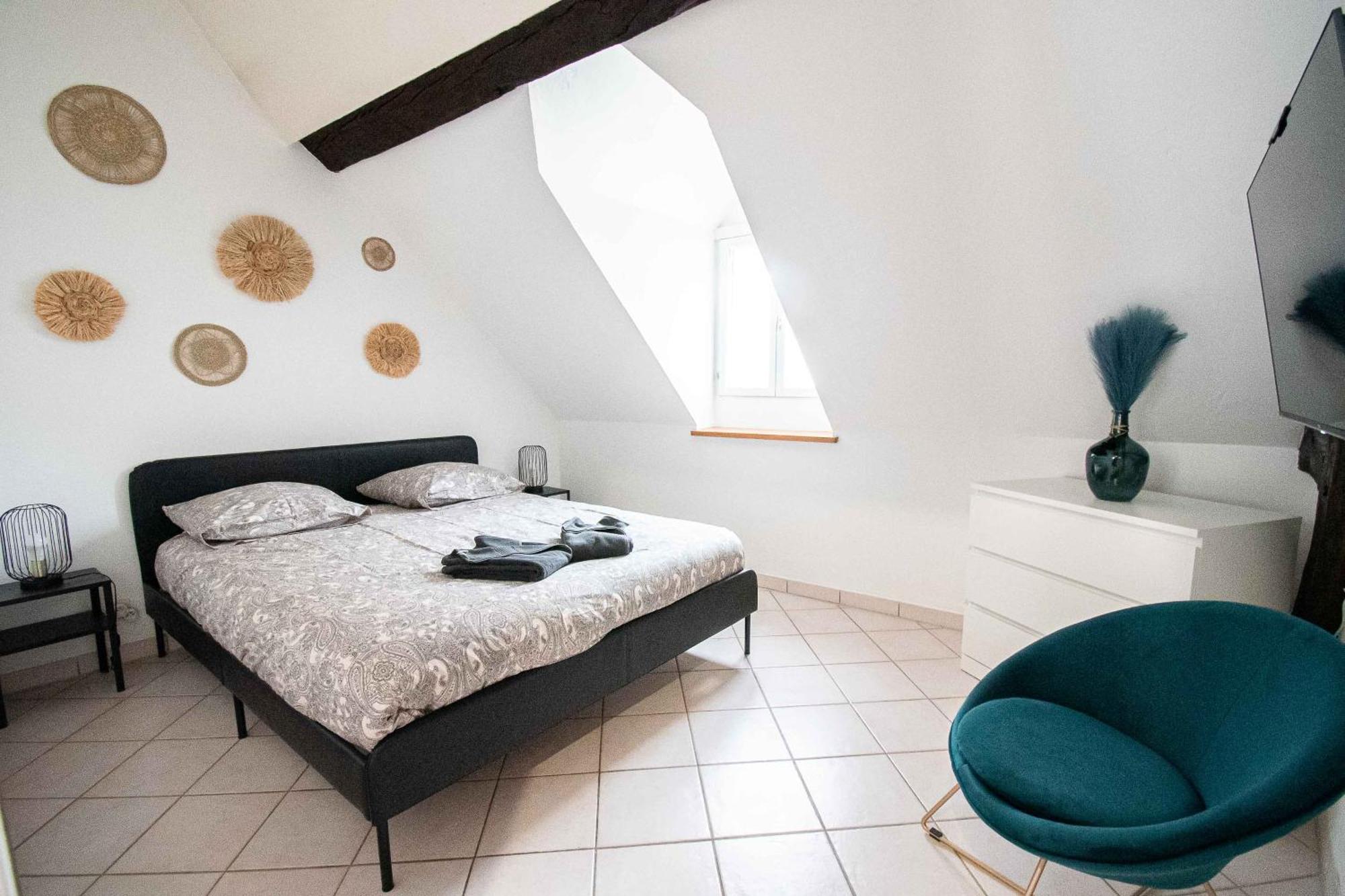 Le Zola Compose De 3 Distincts En Hyper Centre De Avec Wifi *