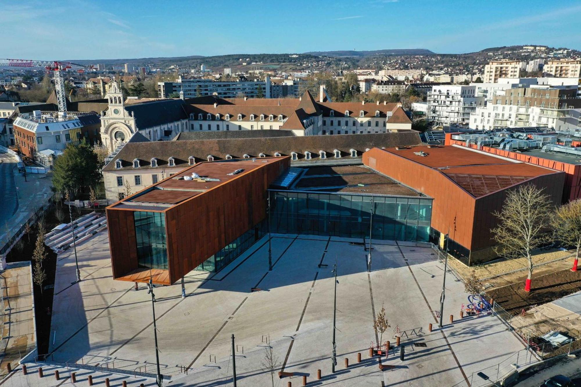 Apartment Le Zola Compose De 3 Distincts En Hyper Centre De Avec Wifi