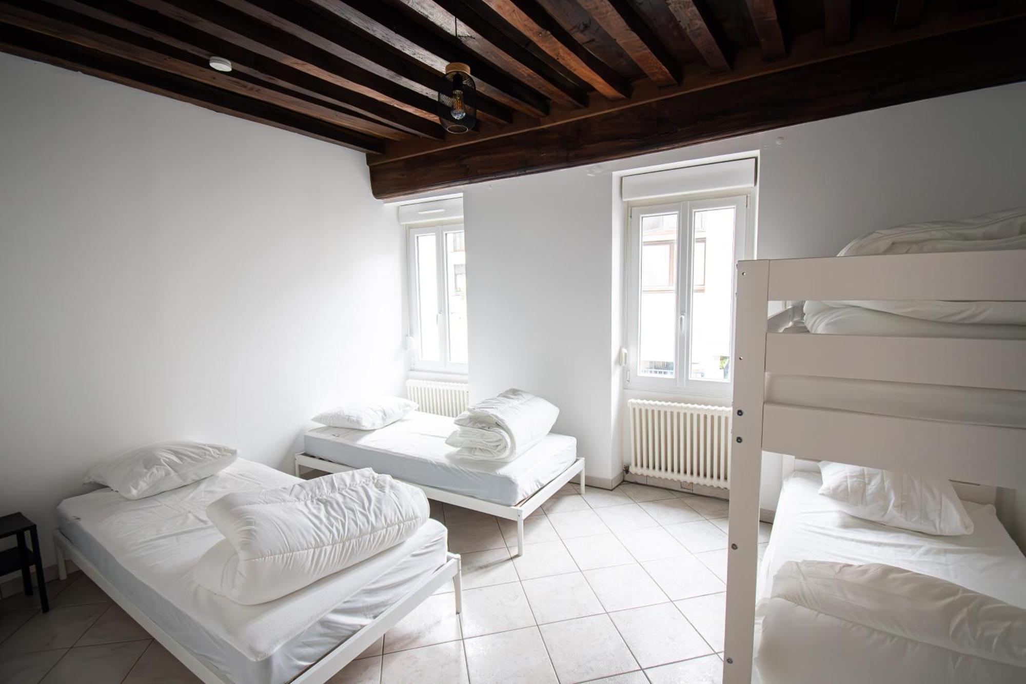 Le Zola Compose De 3 Distincts En Hyper Centre De Avec Wifi Apartment Dijon