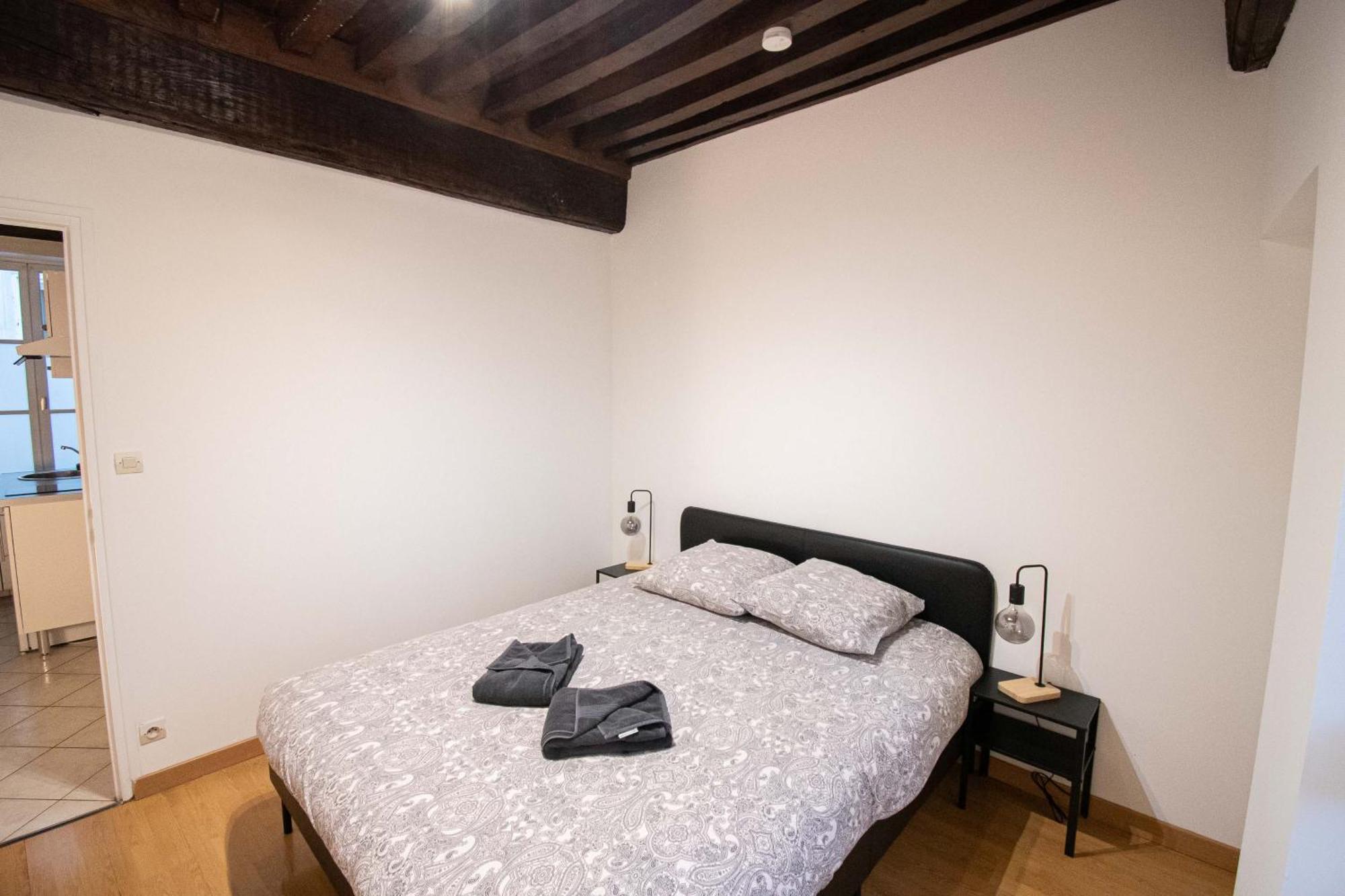 Le Zola Compose De 3 Distincts En Hyper Centre De Avec Wifi